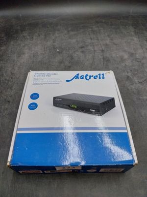 Décodeur satellite avec télécommande Astrell (non-testé)