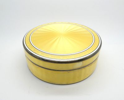 Boîte circulaire en argent 950 °/°° - Poinçon Minerve - Objet d'art