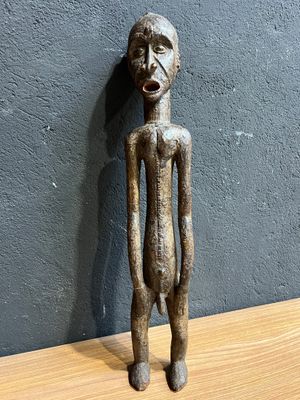 Statuette africaine hauteur 70cm