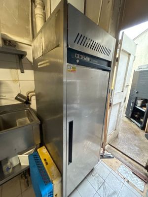 Armoire réfrigérée positive 1 porte inox - Photo 1