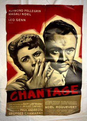 une vieille affiche de cinéma représentant un homme et une femme sur fond blanc