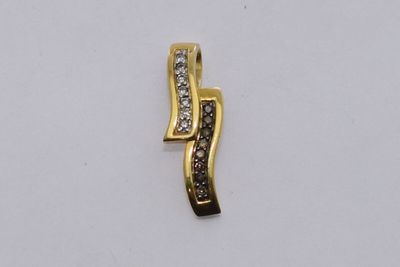 PENDENTIF en or (exempté), serti de brillants. - Photo 1