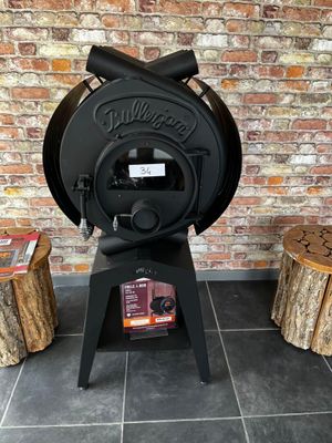 Poêle à bois FreeFlow BULLERJAN FF17 type 00 et son socle bûcher BOCK - Photo 1