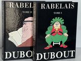 deux livres sont posés sur une table à fond blanc