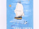 un vieux livre dont la couverture représente un voilier