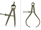 two different views of a pair of scissors on a white background
