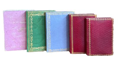 LIVRES DÉCORATIFS. Ensemble 5 ouvrages dont : les quatre âge…