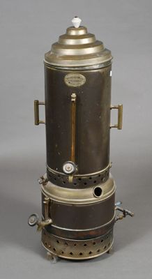 a small stove that is sitting on top of a table