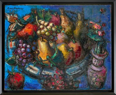 une peinture représentant une coupe de fruits sur une table