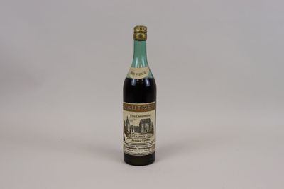 an image of a bottle of wine on a white background