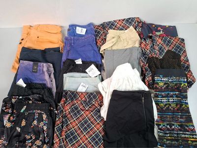 Lot à retirer à Décines-Charpieu (69150) ou expédition possi… - Photo 1