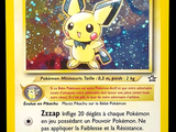 carte Pokémon avec Pikachu au centre