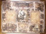 une peinture sur le mur d'un immeuble représentant un homme