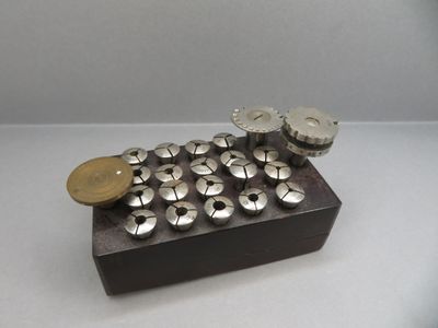 Bloc comprenant 22 éléments de précision d'horloger F. LORCH. Dimensio - Photo 1