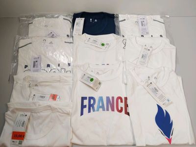 Lot de 10 tee-shirts LE COQ SPORTIF Paris 2024, diverses tai… - Photo 1
