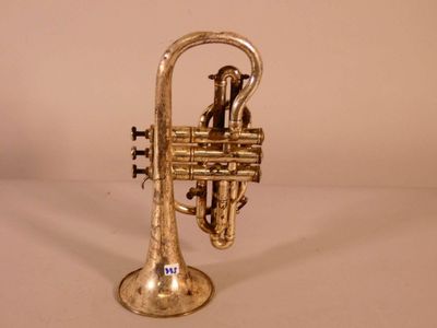 Antoine Courtois. Trompette à 3 pistons en cuivre argenté, n… - Photo 1