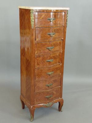 commode ancienne avec dessus en marbre et poignées en laiton