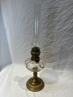Lampe à pétrole à corps en verre émaillé, H :53 cm