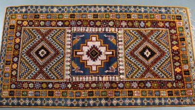 TRÈS ORIGINAL ET CURIEUX TAPIS RABAT (Maroc, Afrique du Nord…