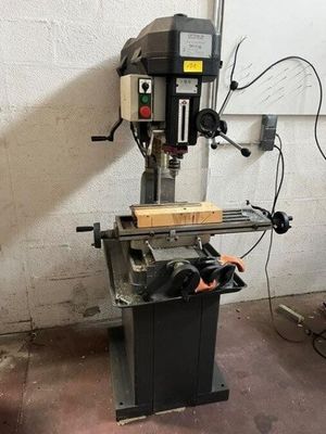 a machine that is sitting on a table in a room
