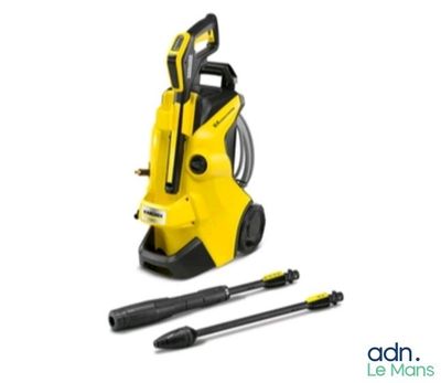une pompe jaune et des outils sur fond blanc