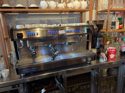 Machine à café CONTI + moulin à café SANTOS
