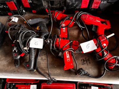 9 pistolets à colle chaude INFRACTIV et WURTH