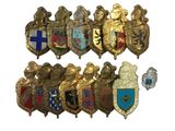 de nombreux types de badges différents sur fond blanc