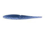 un gros plan d'un leurre de pêche en plastique sur fond blanc