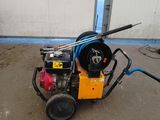 an image of a machine that is sitting on the ground