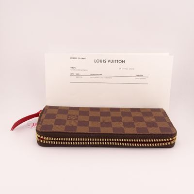 louis vuitton zip wallet in brown checkered canvas