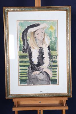 tableau représentant une femme assise sur un banc devant un fond bleu