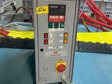 l'image d'une machine posée sur une table