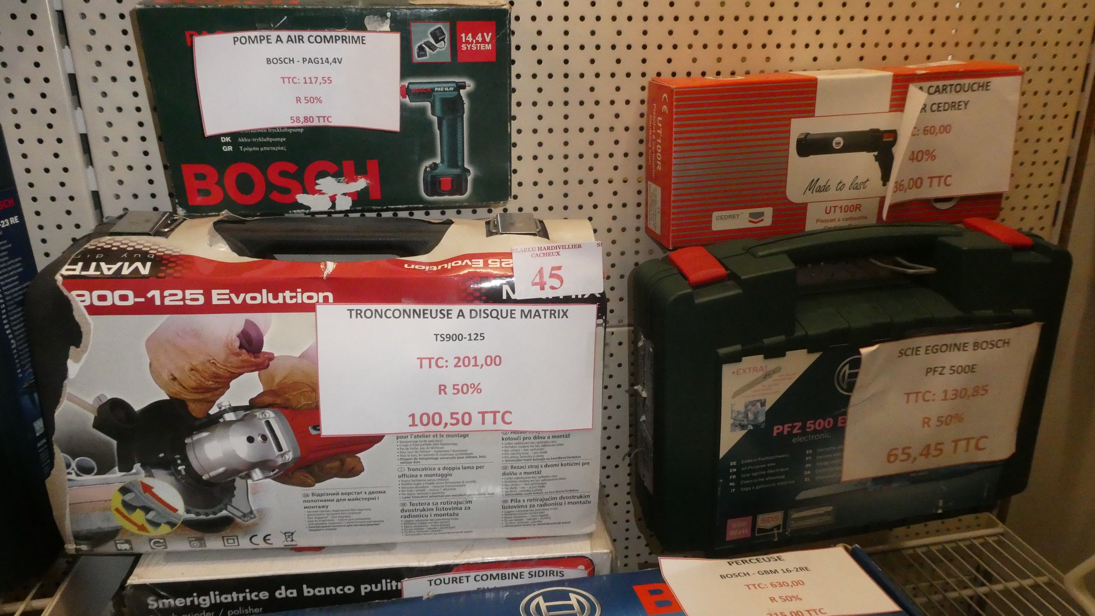 - Lot pompe à air comprimé BOSCH
