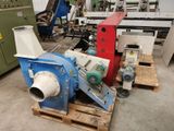a machine that is sitting on a pallet in a warehouse