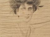 portrait d'une femme coiffée d'un chapeau, à côté d'un dessin représentant un oiseau