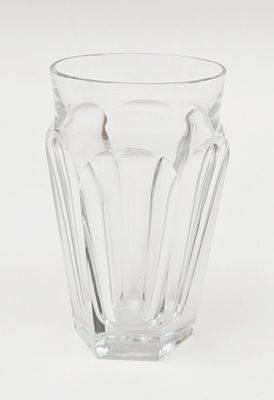 BACCARAT Petit vase en cristal, modèle "Harcourt".