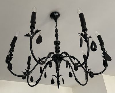 Lustre en métal laqué noir et pendeloques en verres à huit l…