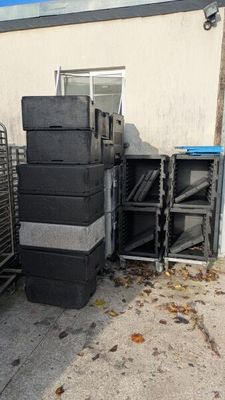 Ensemble de caissons isothermes comprenant : - Photo 1