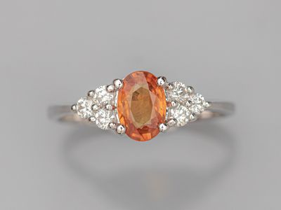 Bague en or gris 750°/°° (18K), sertie d'un saphir orange ta… - Photo 1