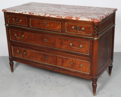 commode ancienne avec dessus en marbre et poignées en laiton