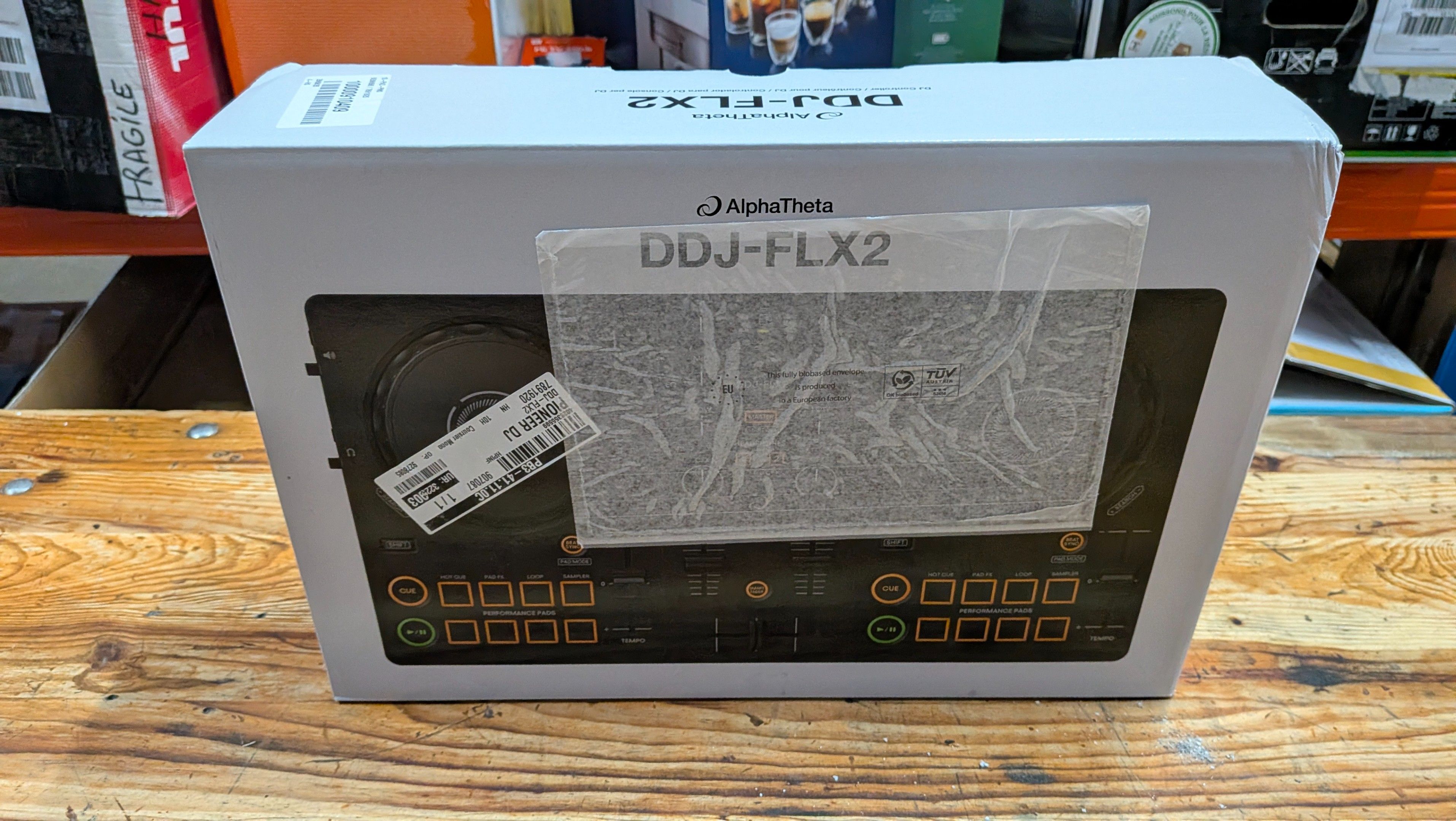 CONSOLE DE DJ ALPHA THETA DDJFLX2 - TVA RECUPERABLE