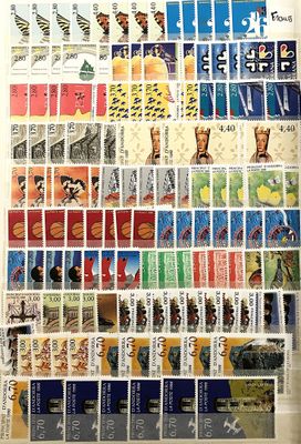 TIMBRE-POSTE - ANDORRE - ** - Timbres / BF / Carnets, stock …