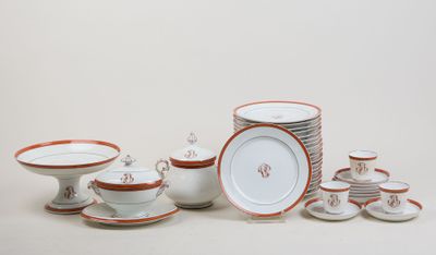 many plates and bowls that are sitting on a table