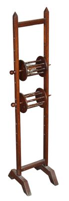 DEVIDOIR à laine en chêne avec 2 tourniquets, XIXème, hauteu… - Photo 1