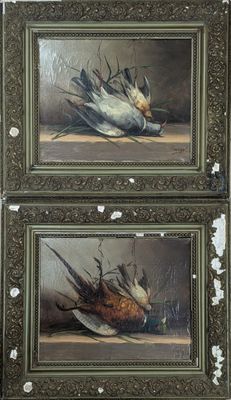 deux tableaux représentant des faisans et un faisan posé sur une table