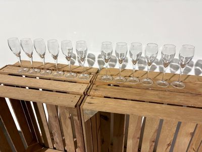 Lot de 12 flutes à Champagne en forme de tulipe gravées sur …