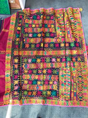 Afrique du nord Deux châles brodés