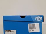 the box is empty and ready to be packed with the contents