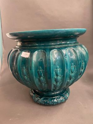 Grand potiche en céramique de couleur bleu turquoise à pans
